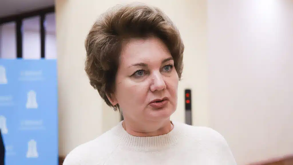 Сенатор Ольга Булавкина шекара маңындағы ауылдардың не көріп отырғанына алаңдаулы