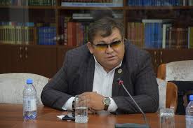 Баяжума Асылбек. Аудан әкімдерін сайлауға мораторий емес, жүйелі реформа қажет