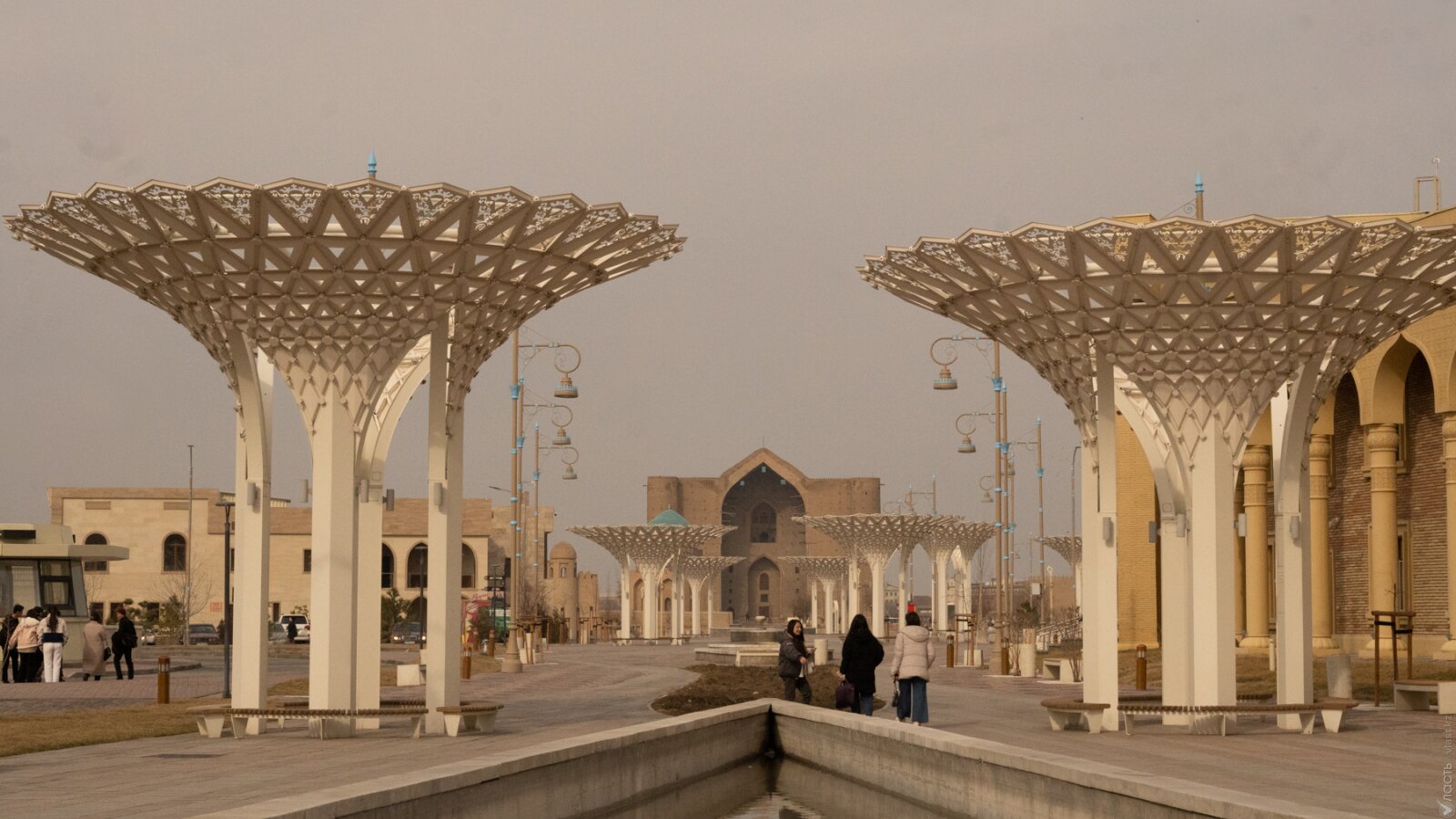 Түркістанда 100 миллион теңгелік тарихи ролик дауға қалды: тікелей келісімшартқа тексеру басталды