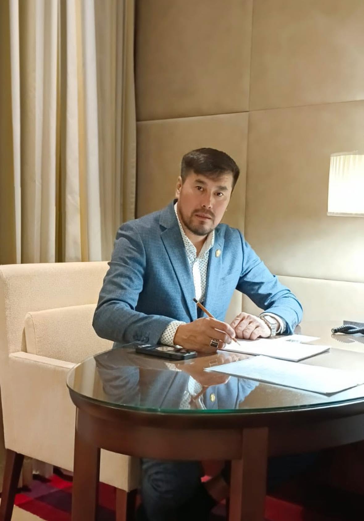 Саясат пен Сараптама